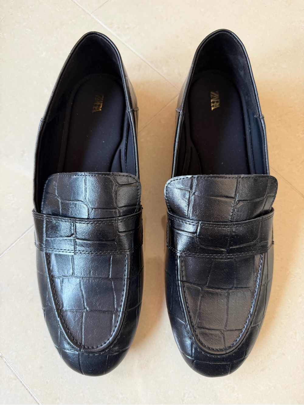 Zara Black Croc-Embossed Women’s Loafers
